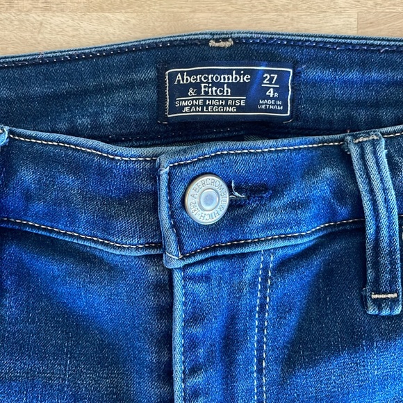Abercrombie & Fitch Jeans - Picture 5 of 6